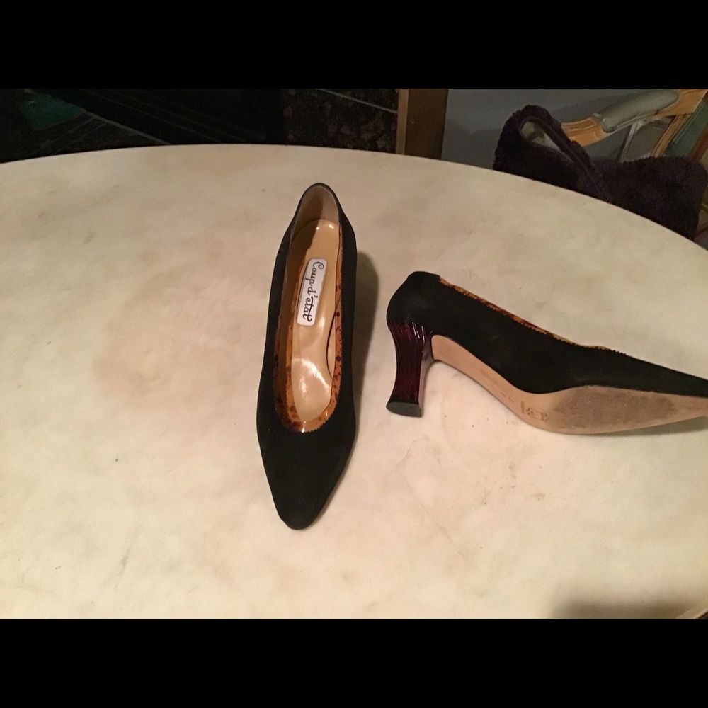 Vintage pumps